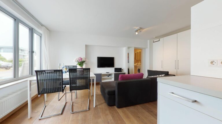 Esstisch in Ferienwohnung Hörnum