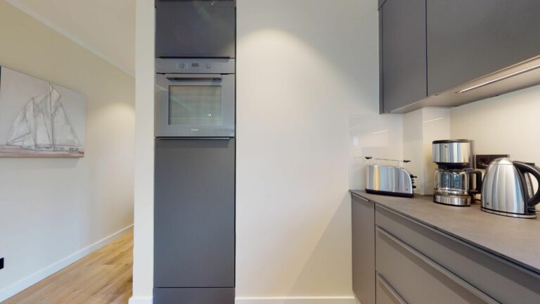 Modern ausgestattete Küche in Ferienwohnung Hörnum