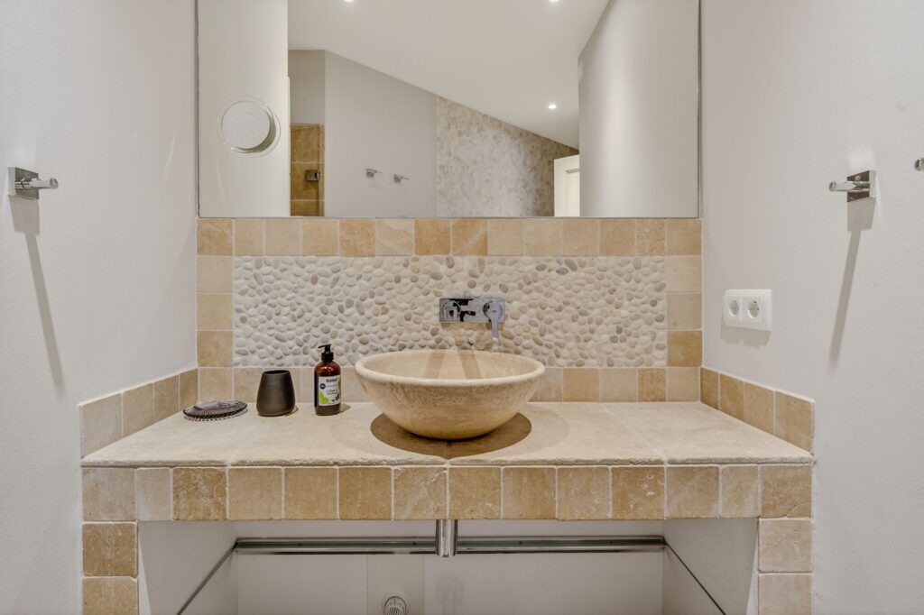 Badezimmer einer Ferienwohnung auf Sylt