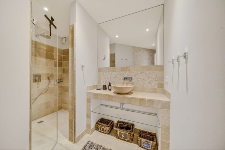 Badezimmer einer Ferienwohnung auf Sylt