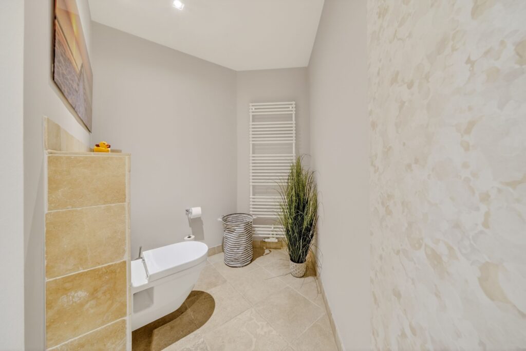 Badezimmer einer Ferienwohnung auf Sylt