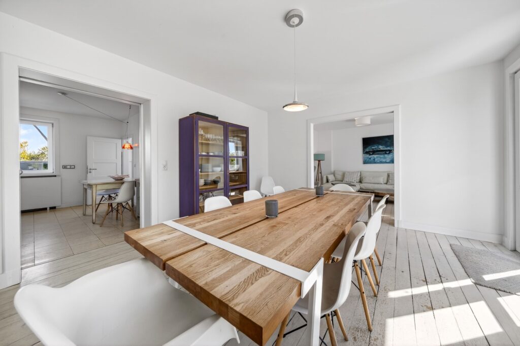 Esstisch einer Ferienwohnung auf Sylt
