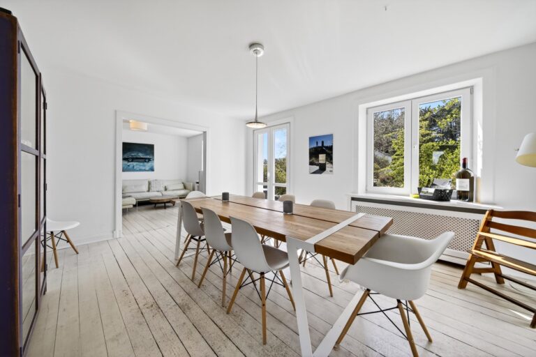 Esstisch einer Ferienwohnung auf Sylt