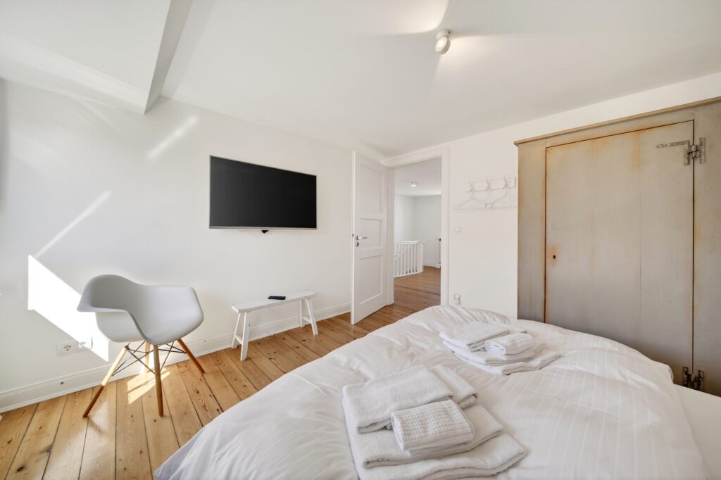 Schlafzimmer einer Ferienwohnung auf Sylt
