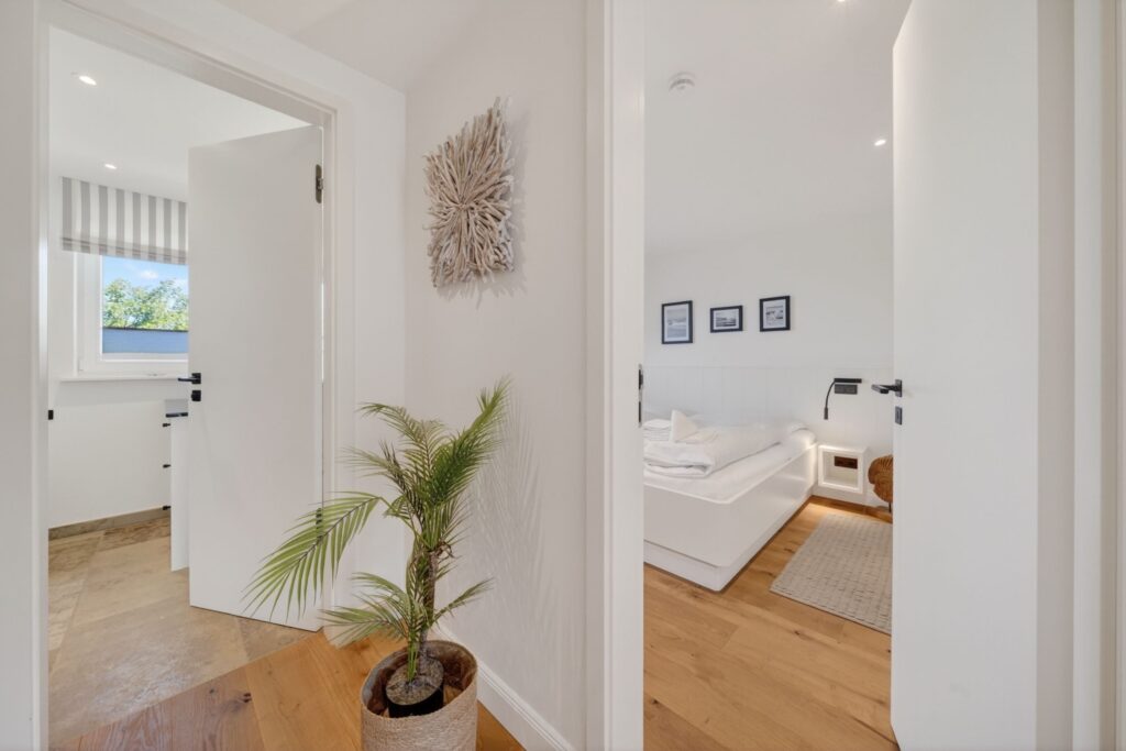 Schlafzimmer einer Ferienwohnung auf Sylt