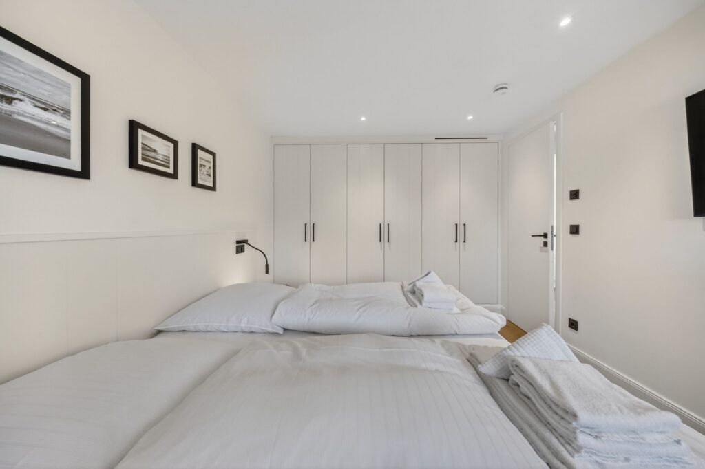 Schlafzimmer einer Ferienwohnung auf Sylt