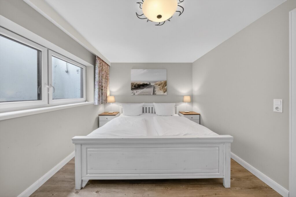 Schlafzimmer einer Ferienwohnung auf Sylt