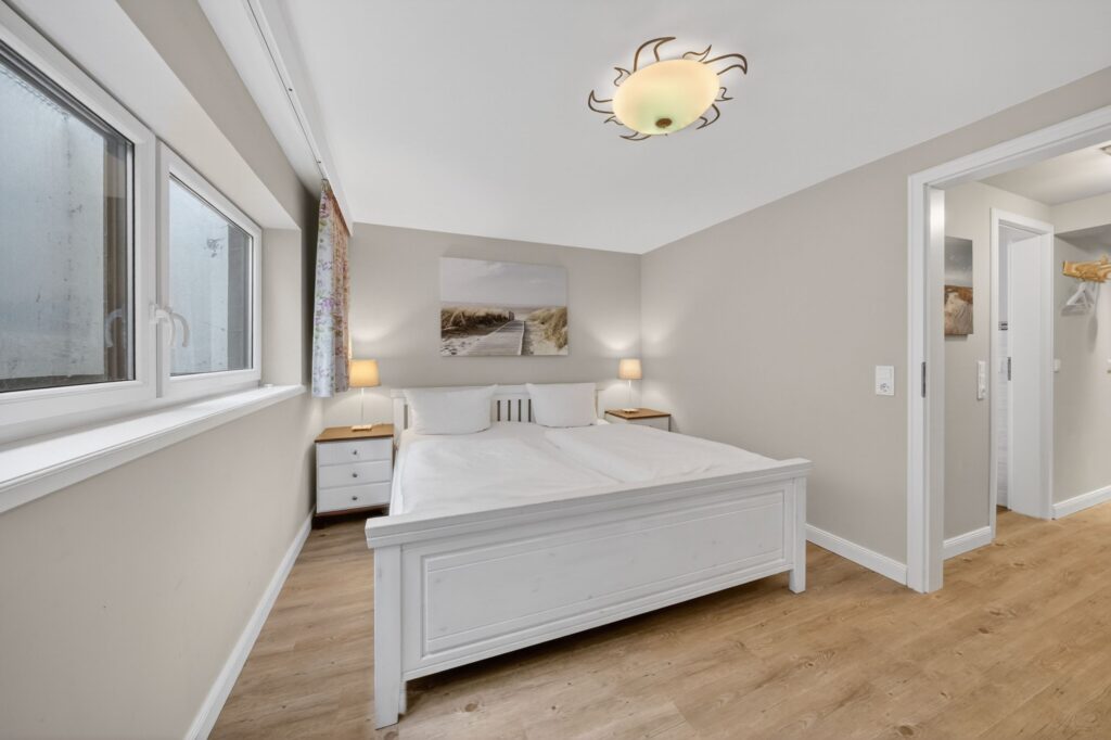 Schlafzimmer einer Ferienwohnung auf Sylt