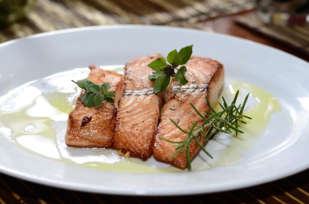 Gebratenes Lachsfilet